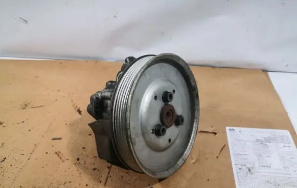 Audi A4 S4 B6 8E 8H Power steering pump 8E01451