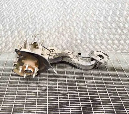 Nissan X-Trail T32 Rear wheel hub