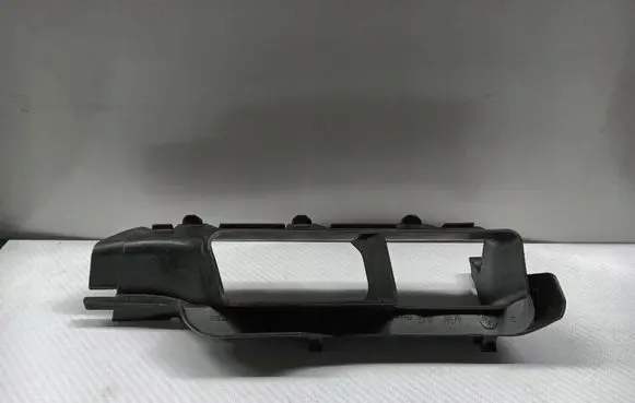 Volkswagen PASSAT B8 Radiator trim 5Q0129621