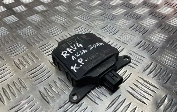 Toyota RAV 4 (XA50) Blind spot module 8816242090