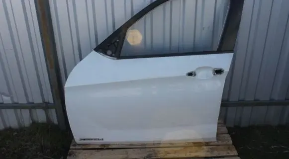 BMW X1 E84 Front door 9628745 41009628745