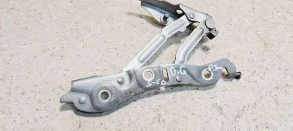 Volvo S60 Tailgate/trunk/boot hinge