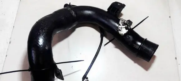 Toyota Avensis T250 Intercooler hose/pipe