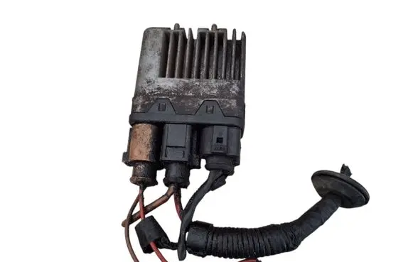 Volkswagen Transporter - Caravelle T5 Fan control module 7H0919506