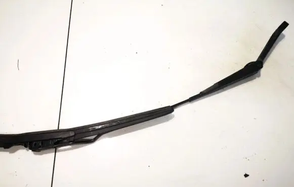Opel Astra G Front wiper blade arm 90559601