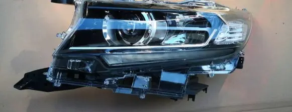 Toyota Land Cruiser (J150) Headlight/headlamp