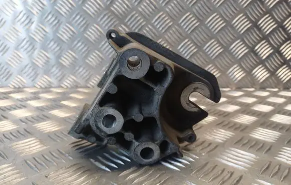 Ford S-MAX Engine mounting bracket 6M516030BA