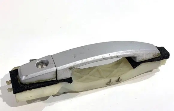 Opel Antara Front door exterior handle