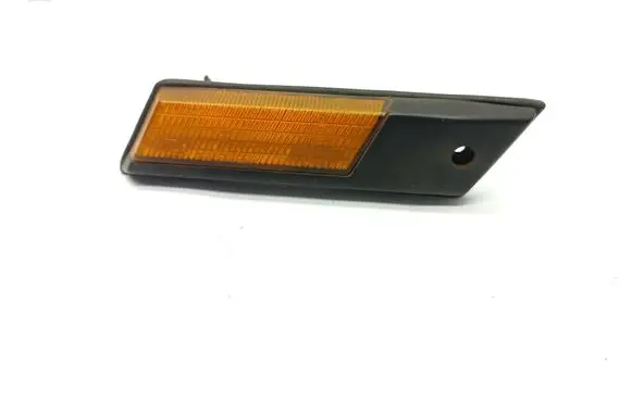 BMW 3 E30 Front fender indicator light 1367804