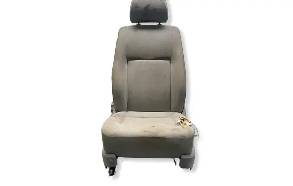 Volkswagen Transporter - Caravelle T5 Front driver seat 7H0881303E