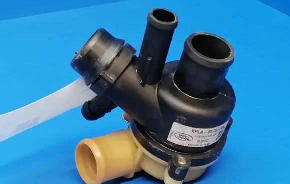 Thermostat/thermostat housing