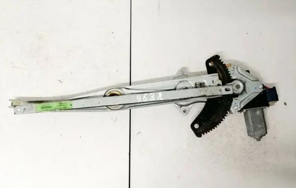 Nissan Note (E12) Front door window regulator motor 807311hb2a 3036927a