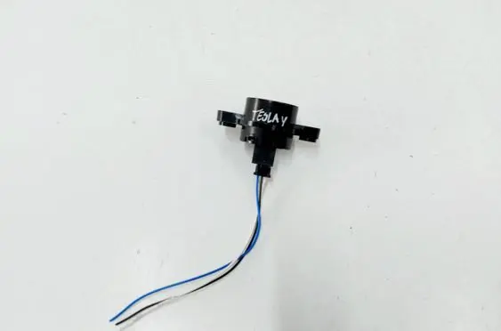 Tesla Model Y Tailgate opening switch 1647413-00-A