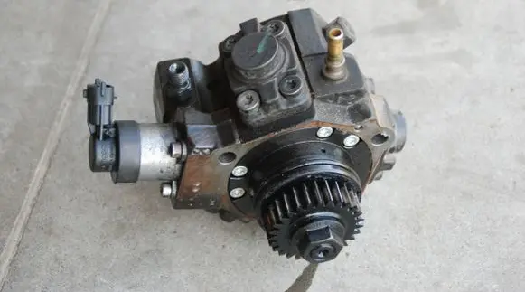 Renault Master III Fuel injection high pressure pump 131KM