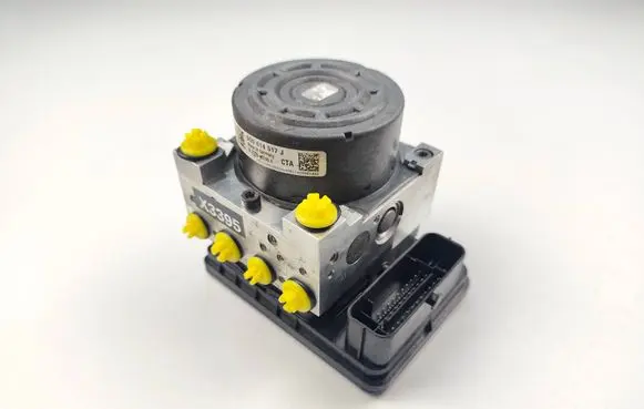 Skoda Octavia Mk3 (5E) ABS Pump 5Q0907379K 5Q0614517J 10091543363