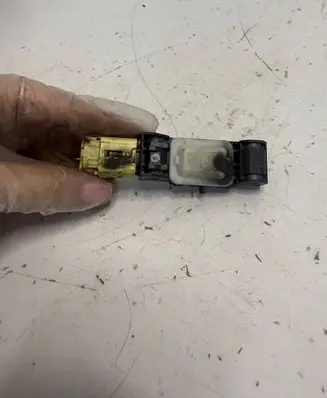 Nissan Note (E11) Airbag deployment crash/impact sensor