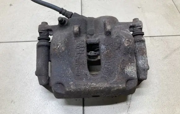 Renault Trafic II (X83) Front brake caliper