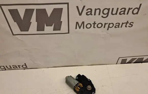Hyundai i40 Sunroof motor/actuator KG3008010