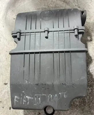 Fiat Punto (188) Air filter box
