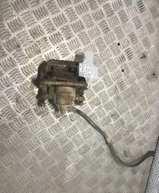 Nissan X-Trail T30 Rear brake caliper