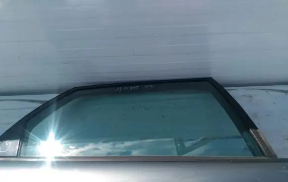 Citroen C5 Rear door window glass