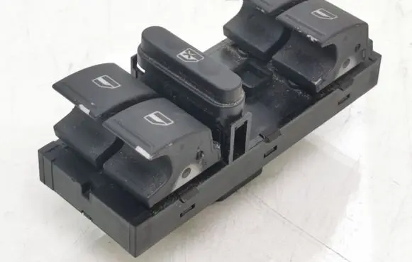 Volkswagen Jetta V Electric window control switch 1K4959857