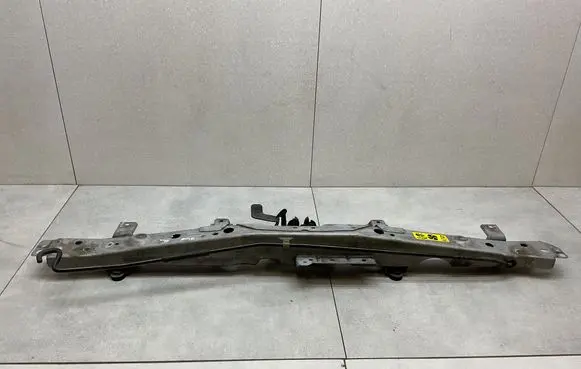 Nissan Juke I F15 Top upper radiator support slam panel 