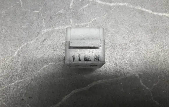 BMW 3 E30 Fuel pump relay 1391397