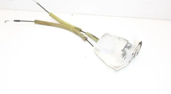 Mazda 3 II Rear door lock