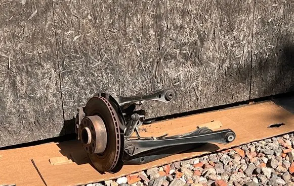 BMW X3 F25 Rear wheel hub spindle/knuckle