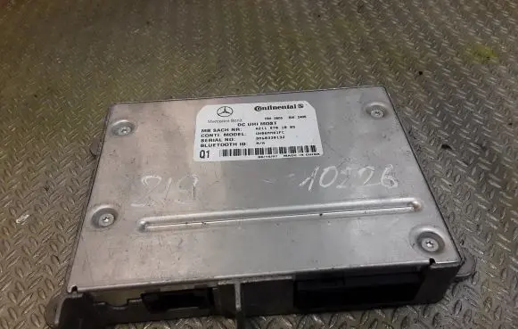 Mercedes-Benz CLS C219 Phone control unit/module 2118701885 A2118701885