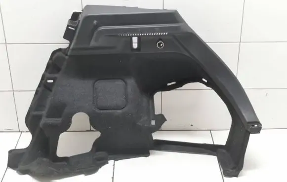 Trunk/boot lower side trim panel