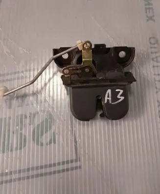 Audi A3 S3 8L Tailgate/trunk/boot lock/catch/latch 8L0827520C