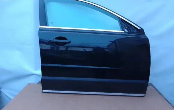 Volvo XC70 Front door