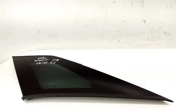 Peugeot 3008 II Rear side window 9810780