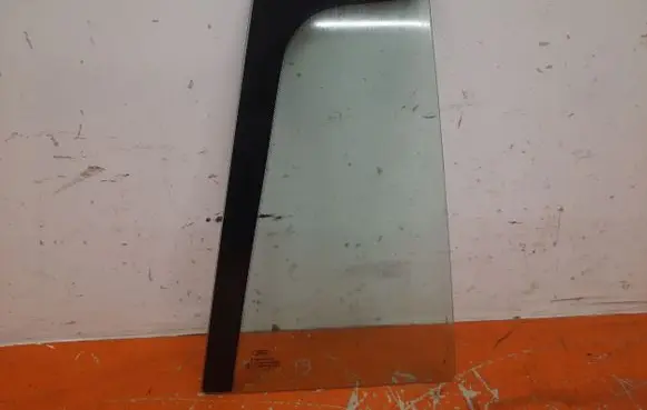 Ford Fusion Rear side window 43R001583