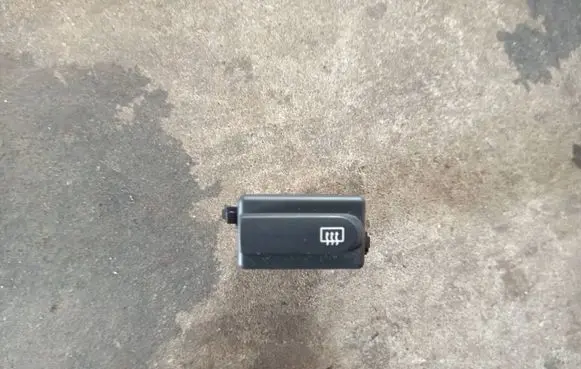 Renault Clio II Windscreen/window heater switch 2648802 060037 218123h