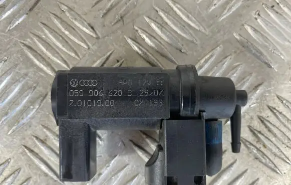 Audi A6 S6 C6 4F Turbo solenoid valve 059906628B 07T193 70101900