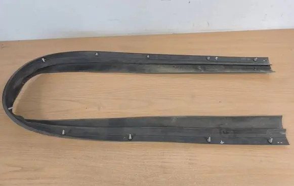 Toyota C-HR II Rubber seal front coupe door 67863F4010
