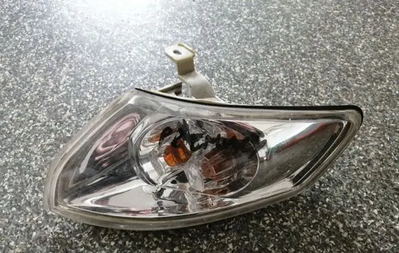 Mazda 626 Front indicator light