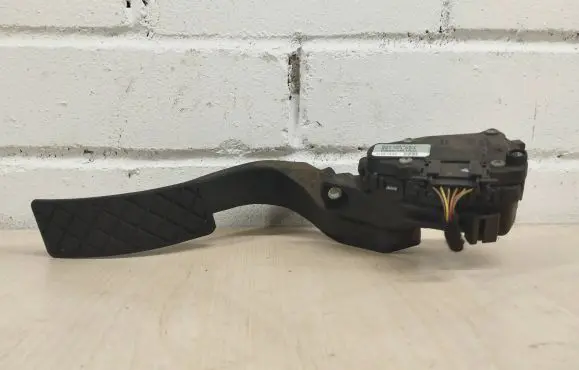 Audi A4 S4 B6 8E 8H Accelerator throttle pedal 6PV00837601