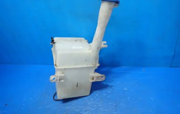 Hyundai i40 Windshield washer fluid reservoir/tank 98610-3Z001 986103Z900