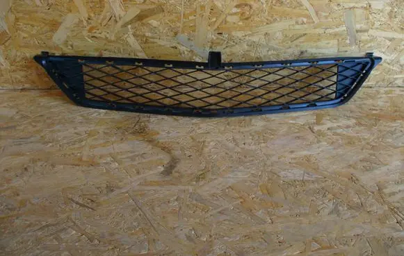 Mercedes-Benz B W245 Front bumper lower grill A1698851922