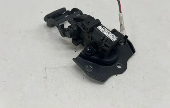 Mercedes-Benz Vito Viano W447 Vent window/glass motor A4476700900