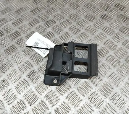 Mercedes-Benz Sprinter W906 Front bumper mounting bracket A9068850163