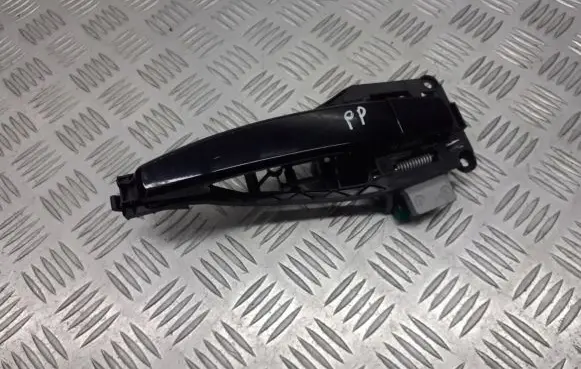 Opel Astra H Front door exterior handle/bracket 