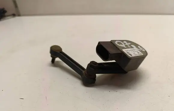 Audi Q7 4L Headlight/headlamp level sensor 4E0907503C