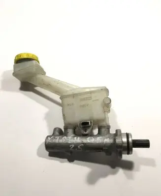 Nissan X-Trail T30 Master brake cylinder