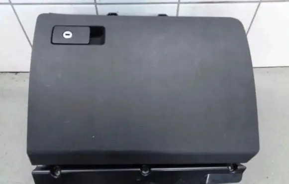 Volkswagen PASSAT B6 Other center console (tunnel) element