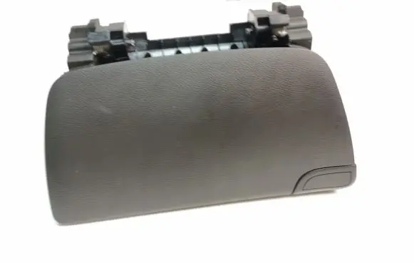 Chevrolet Trax Glove box AVK76524
